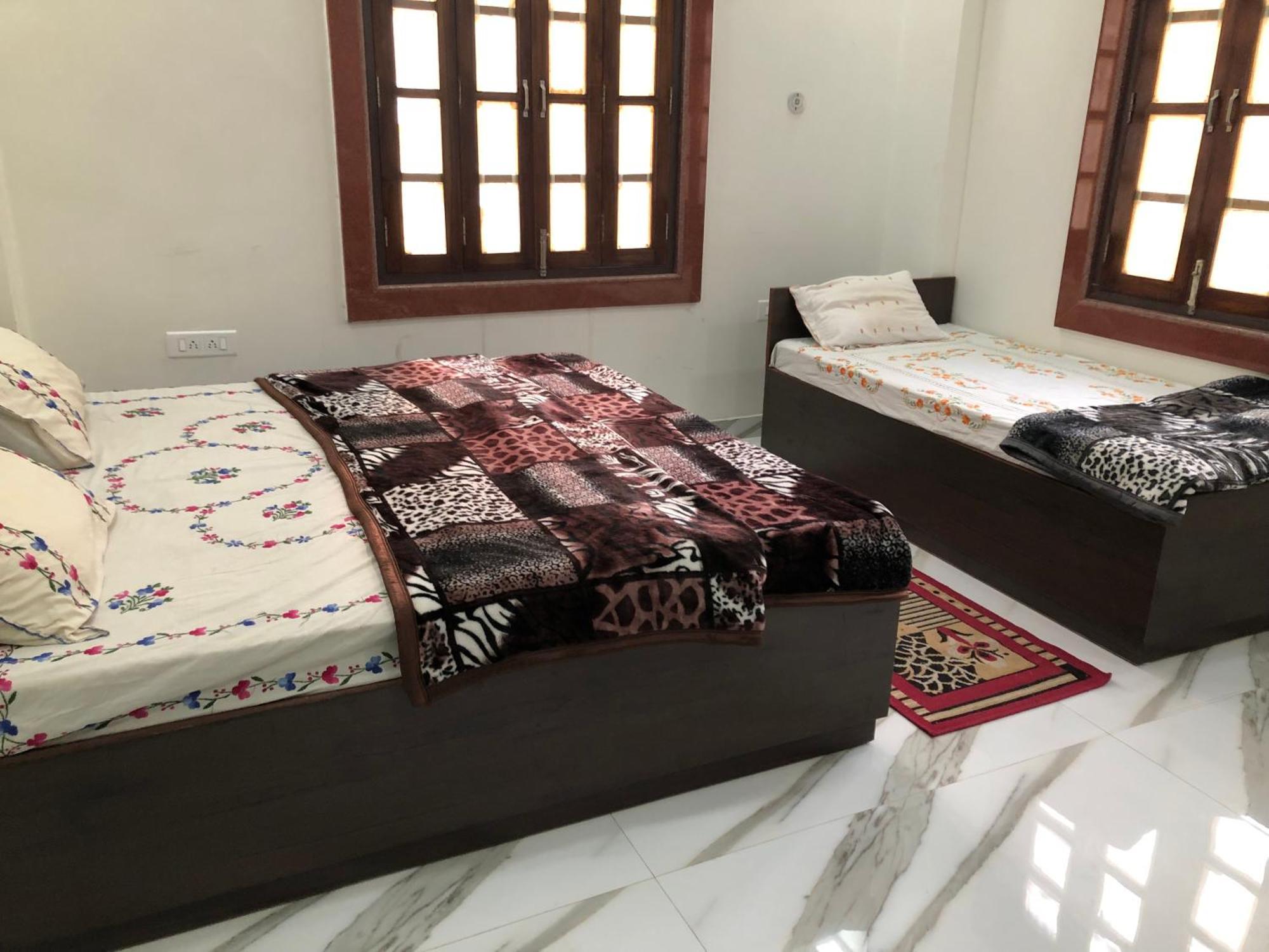 Ramaya Home Stay Varanasi Ngoại thất bức ảnh